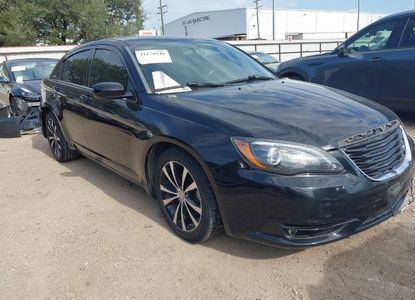 Informe del vehículo para VIN 1C3CCBBG2EN118608 - Imagen 1