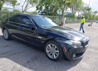 Raport pojazdu dla VIN WBA5A5C57FD512845 - Obraz 1