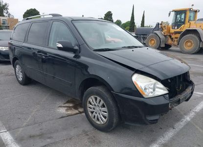 Vehicle Report for VIN KNDMG4C70C6443196 - Image 1