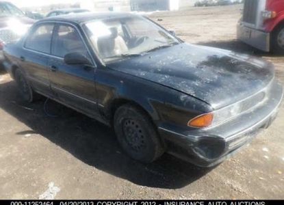 Informe del vehículo para VIN JA3AP47H4SY026400 - Imagen 1