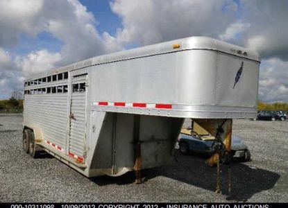 تقرير المركبة لـ VIN 4FGL02026XC217971 - الصورة 1