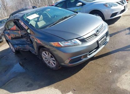 Informe del vehículo para VIN 19XFB2F88CE017444 - Imagen 1