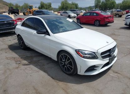 Vehicle Report for VIN 55SWF8DB9KU298358 - Image 1