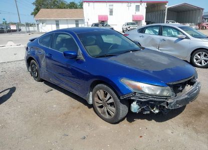 Informe del vehículo para VIN 1HGCS11748A013544 - Imagen 1