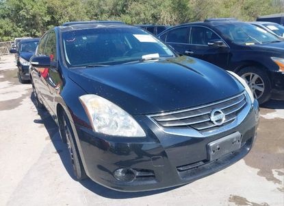 Raport pojazdu dla VIN 1N4BL2AP9AN517220 - Obraz 1