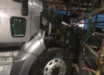 Informe del vehículo para VIN 1XP7DB9X43D800875 - Imagen 1