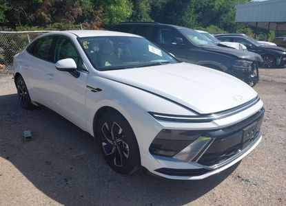 Vehicle Report for VIN KMHL64JA4SA428723 - Image 1