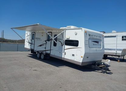 Vehicle Report for VIN 4X4TRLG23A1830828 - Image 1