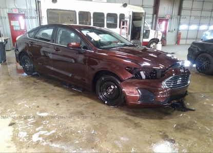 Fahrzeugbericht für VIN 3FA6P0HD9KR215124 – Bild 1