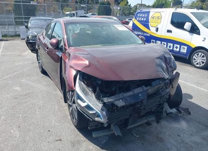 Vehicle Report for VIN 3N1AB8CV3MY245748 - Image 1