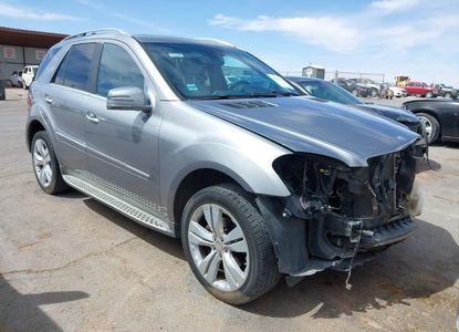 Vehicle Report for VIN 4JGBB5GB6BA665078 - Image 1