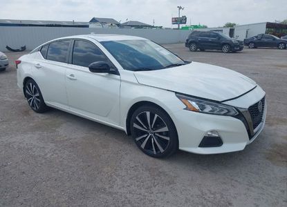 Vehicle Report for VIN 1N4BL4CV8LC275140 - Image 1