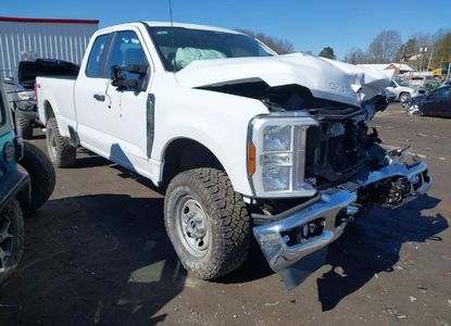 Vehicle Report for VIN 1FT8X3BA4REE01976 - Image 1