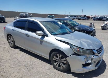 Informe del vehículo para VIN 1HGCR2F37EA123054 - Imagen 1