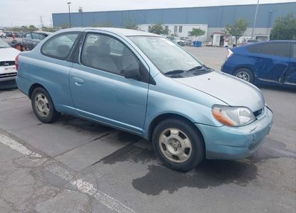 Informe del vehículo para VIN JTDAT1237Y0048597 - Imagen 1