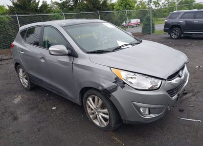 Informe del vehículo para VIN KM8JU3AC7DU675454 - Imagen 1