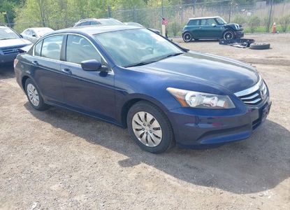 Informe del vehículo para VIN 1HGCP2F30BA141316 - Imagen 1