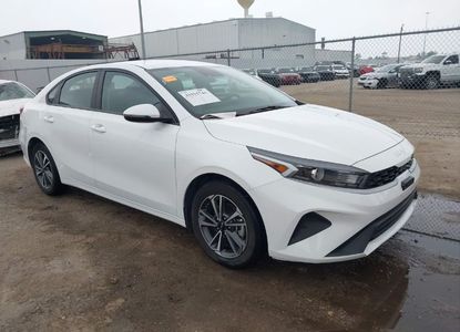 Vehicle Report for VIN 3KPF24AD7PE669204 - Image 1