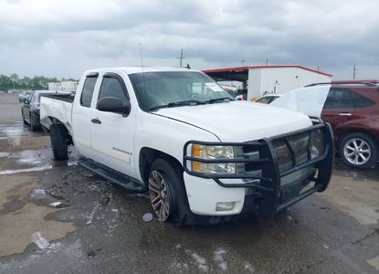 Informe del vehículo para VIN 2GCEC19J981115436 - Imagen 1