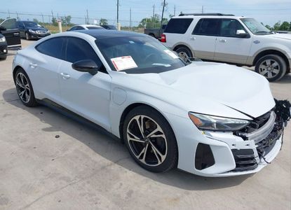 Raport pojazdu dla VIN WAUCJBFWXP7000992 - Obraz 1