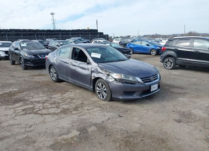 Informe del vehículo para VIN 1HGCR2F36EA181818 - Imagen 1