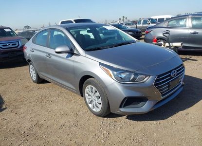 Vehicle Report for VIN 3KPC24A6XNE164078 - Image 1