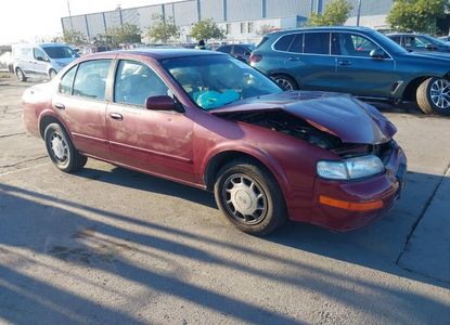 Informe del vehículo para VIN JN1CA21D7TM412908 - Imagen 1