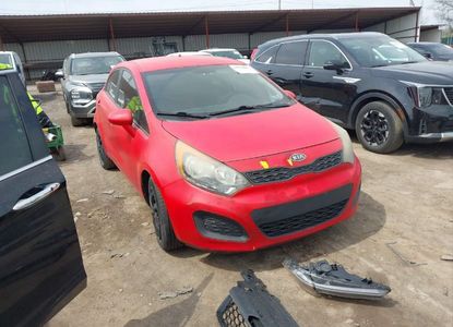 Vehicle Report for VIN KNADM5A32D6126632 - Image 1