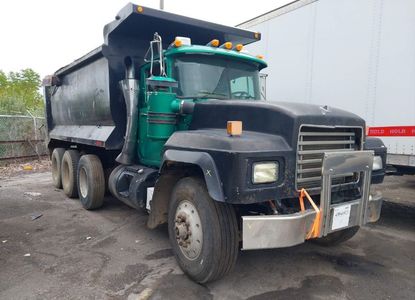 Звіт про транспортний засіб для VIN 1M2P267CXYM051341 – зображення 1