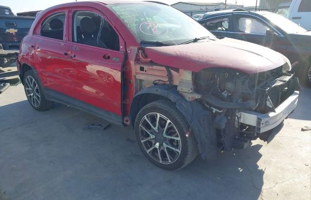 Informe del vehículo para VIN ZFBCFXCB1HP523115 - Imagen 1