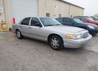 Vehicle Report for VIN 2FAFP74WX4X150238 - Image 1