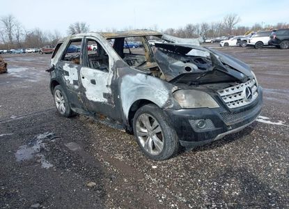 Informe del vehículo para VIN 4JGBB56E39A511689 - Imagen 1