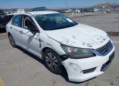 Raport pojazdu dla VIN 1HGCR2F36FA115643 - Obraz 1