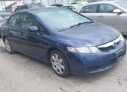 Vehicle Report for VIN 2HGFA1F52AH570385 - Image 1