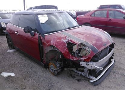 Raport pojazdu dla VIN WMWXM5C50F3A57779 - Obraz 1