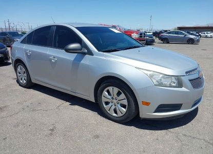 Informe del vehículo para VIN 1G1PA5SH6E7448472 - Imagen 1