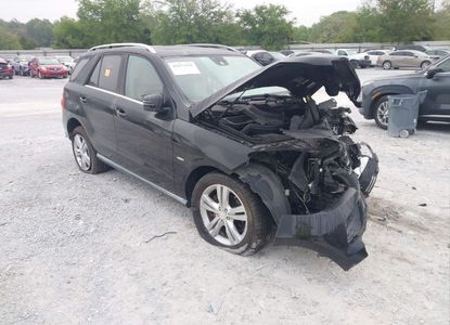 Vehicle Report for VIN 4JGDA5HB1CA019782 - Image 1