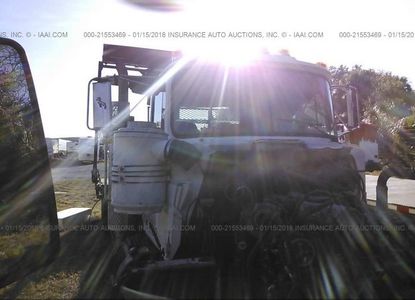 Fahrzeugbericht für VIN 1M2P267C4TM026203 – Bild 1