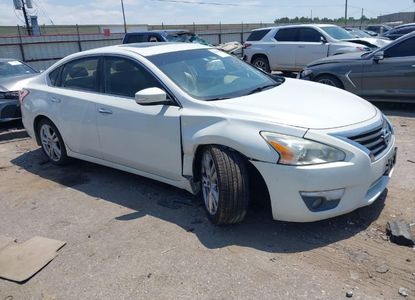 Raport pojazdu dla VIN 1N4BL3AP7DN523429 - Obraz 1