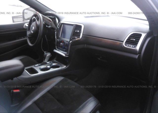 Auction photo 5