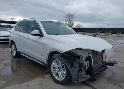 Vehicle Report for VIN 5UXKR0C5XG0S88849 - Image 1