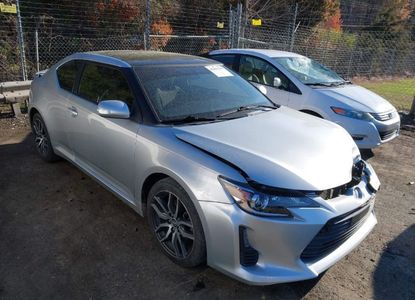 Raport pojazdu dla VIN JTKJF5C74E3088669 - Obraz 1