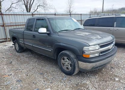 Vehicle Report for VIN 2GCEC19VX21303957 - Image 1