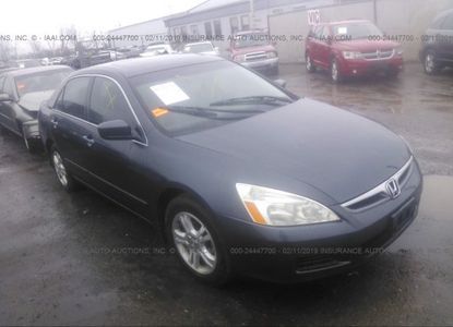 Vehicle Report for VIN 1HGCM56816A172473 - Image 1