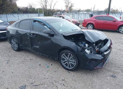 Vehicle Report for VIN 3KPF54AD1PE596046 - Image 1