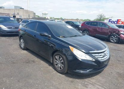 Vehicle Report for VIN 5NPEB4AC0DH566457 - Image 1