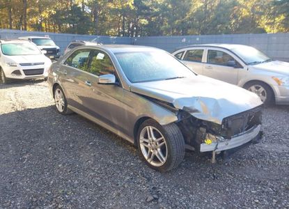 Informe del vehículo para VIN WDDHF8JB0FB106399 - Imagen 1