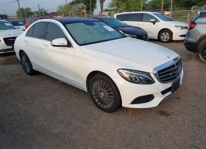 Informe del vehículo para VIN 55SWF4KB4FU006231 - Imagen 1