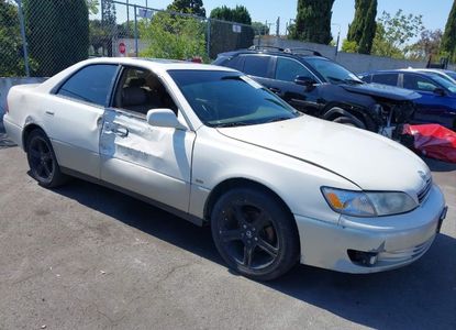 Informe del vehículo para VIN JT8BF28G7X0199836 - Imagen 1