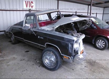 تقرير المركبة لـ VIN 1B7FD04H2GS047043 - الصورة 1